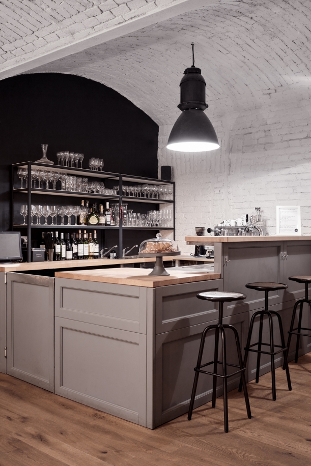 Bar / restaurace / café - Bistro à Table: Francie v jídelníčku  i  interiéru