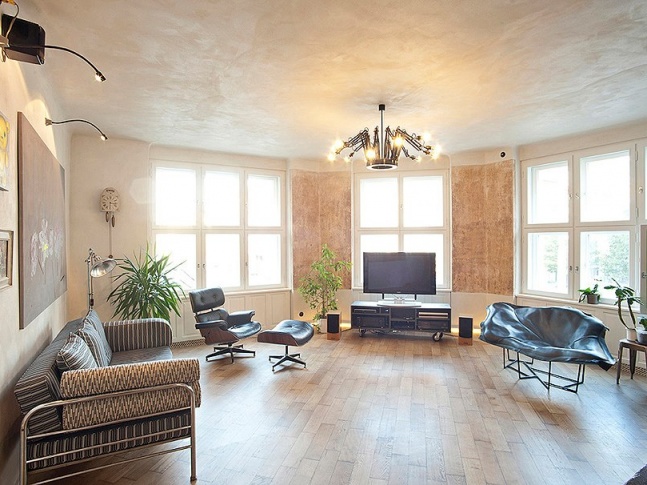 Byt pro milovníky umění - obývací pokoj Photo Saša Dobrovodský