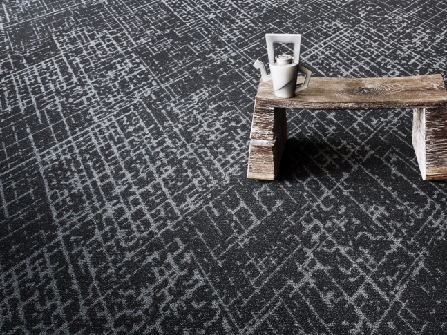 Designový koberec Canyon z recyklovaného vlákna Designový koberec Canyon Object Carpet, dodává BOCA Praha.