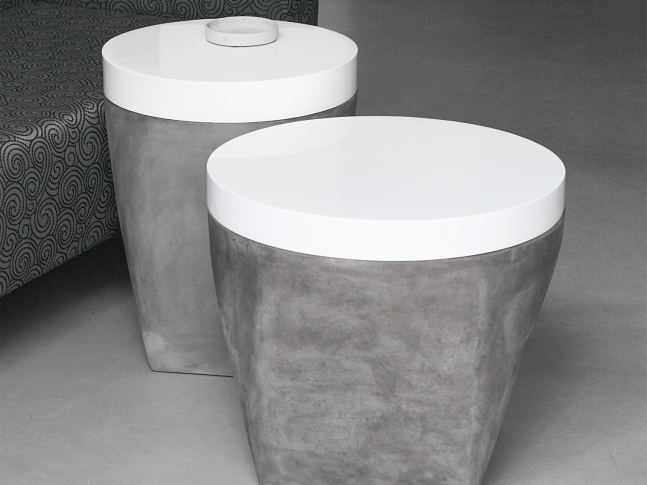 LOOOOX betonový stolek s bílým víkem 